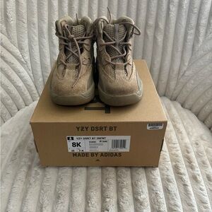 YEEZY DESERT BOOT TAN BOYS SIZE 8C